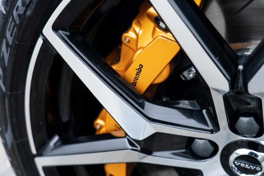 Колеса Volvo S60 T8 Polestar Engineered 2019 года  (UK) (фото 33 из 40)